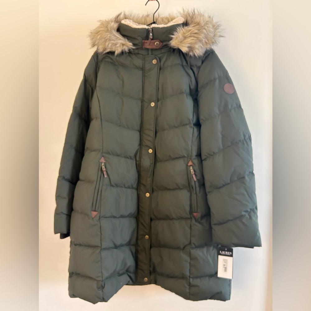 NEW Lauren Ralph Lauren Quilt with Ber-Down Fill Coat
Extra Large